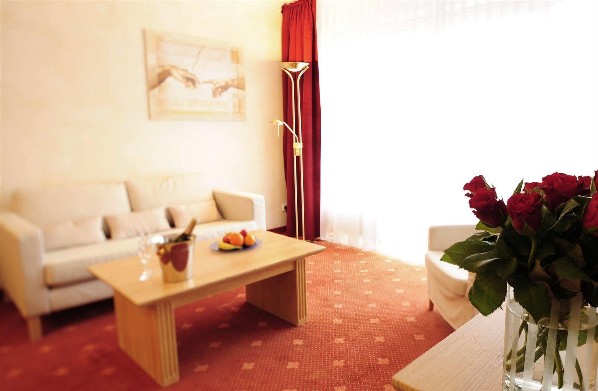Hotel Villa Gropius Timmendorfer Strand Ngoại thất bức ảnh